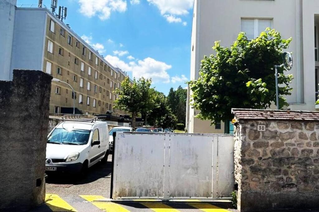 Appartement Cosy Centre Brie Comte Robert Esterno foto